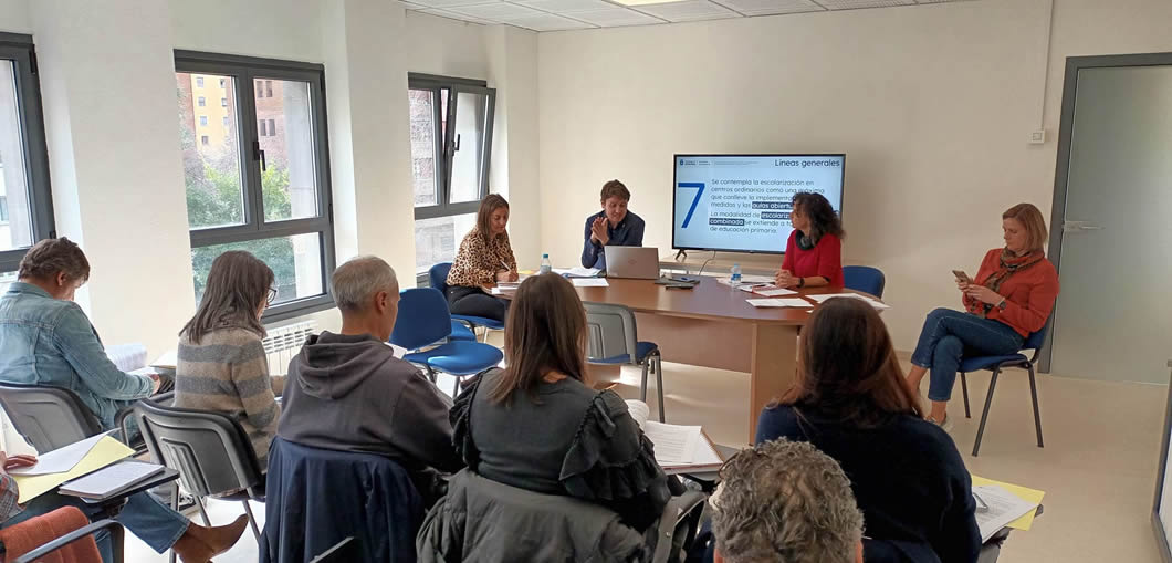 Imagen noticia - 09-03-2023. El decreto de equidad de Educación establece el desarrollo de programas anuales de atención a la diversidad, prevención del absentismo y orientación