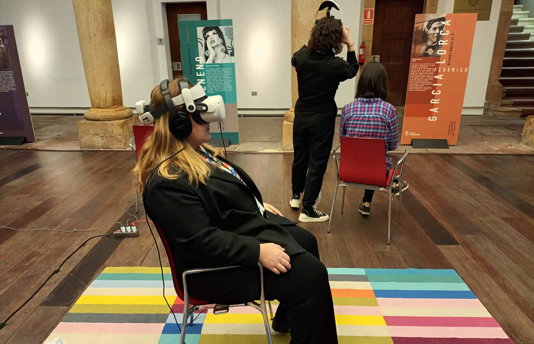 10-03-2023. La consejera de Educación participa en una experiencia de realidad virtual contra la LGTBIfobia