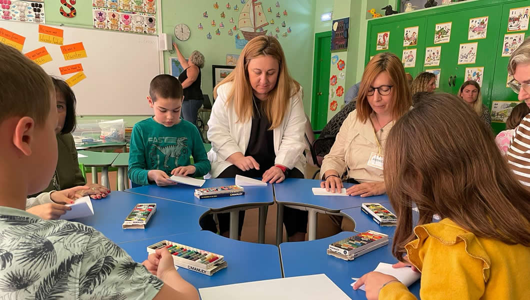 04-05-2023. La consejera de Educación visita el CP Atalía de Gijón