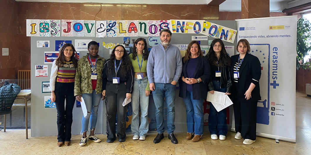 04-2025. Escuelas Embajadoras del Parlamento Europeo. IES Jovellanos. Visita eurodiputado